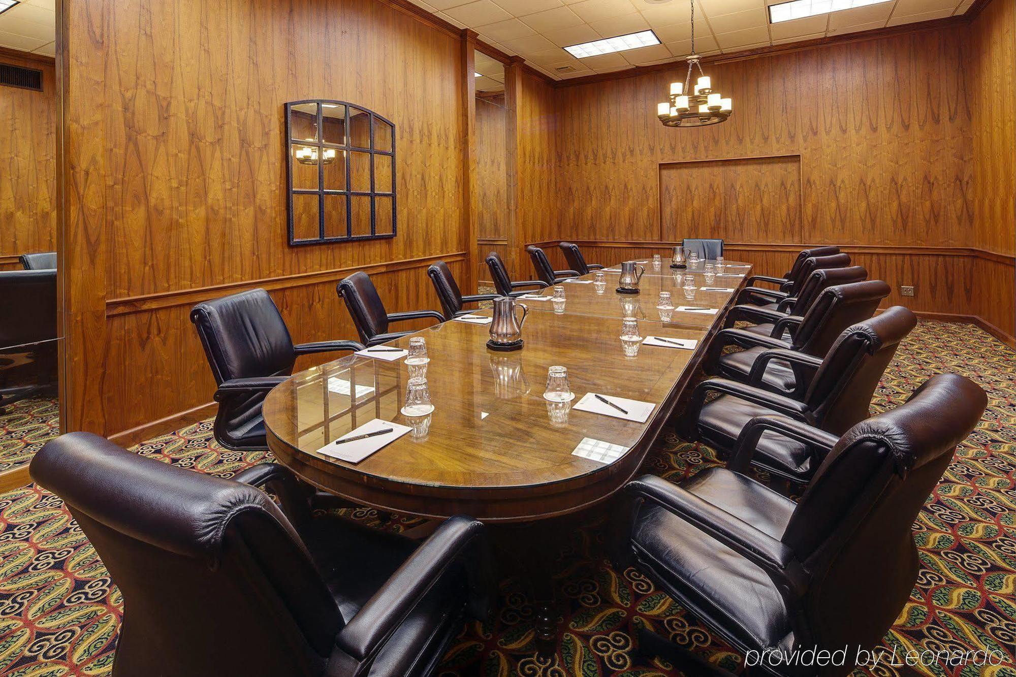 Historic Whispering Woods Hotel & Conference Center Olive Branch Negócio foto